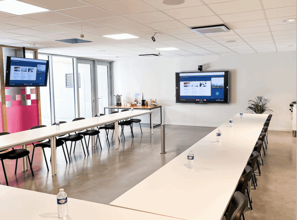 la salle de visioconférence